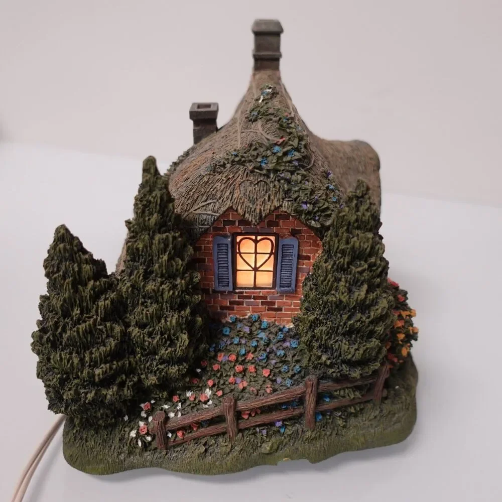 Hawthorne Village Seaside Thomas Kinkade Sweetheart Cottage Lighted COA 79733